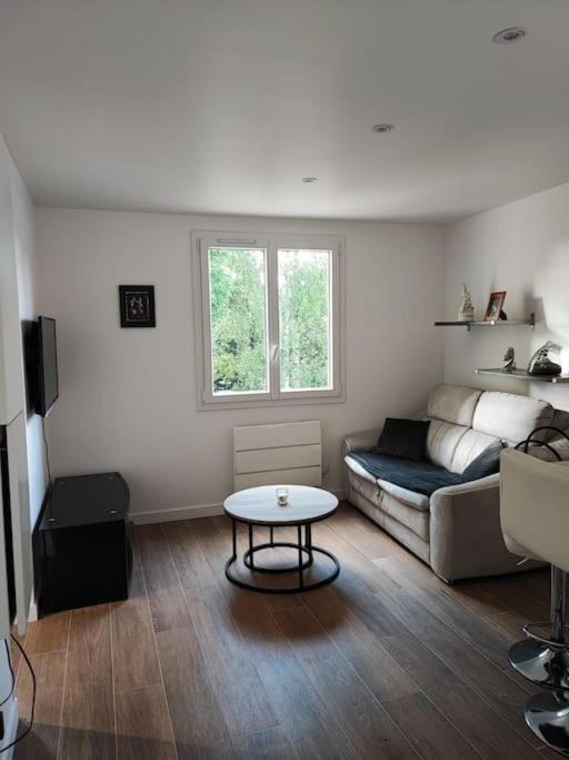 Charmant Appartement 2 Pieces Proche Disneyland Villeneuve-Saint-Denis Экстерьер фото