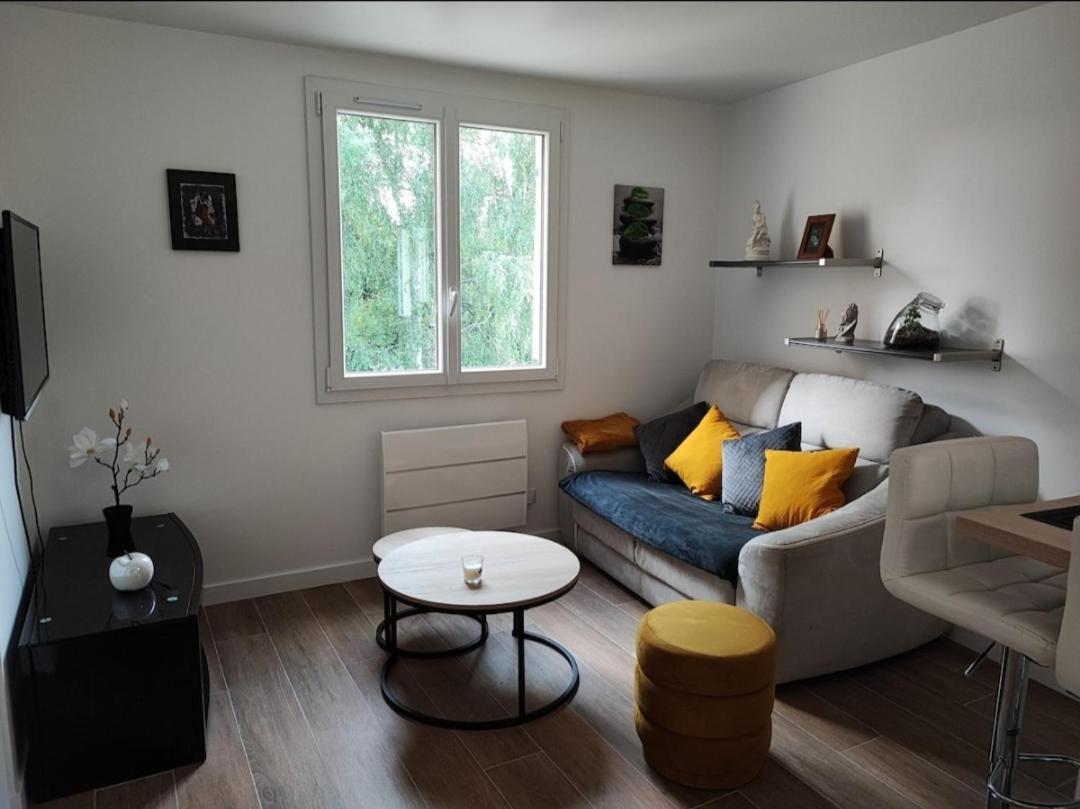 Charmant Appartement 2 Pieces Proche Disneyland Villeneuve-Saint-Denis Экстерьер фото